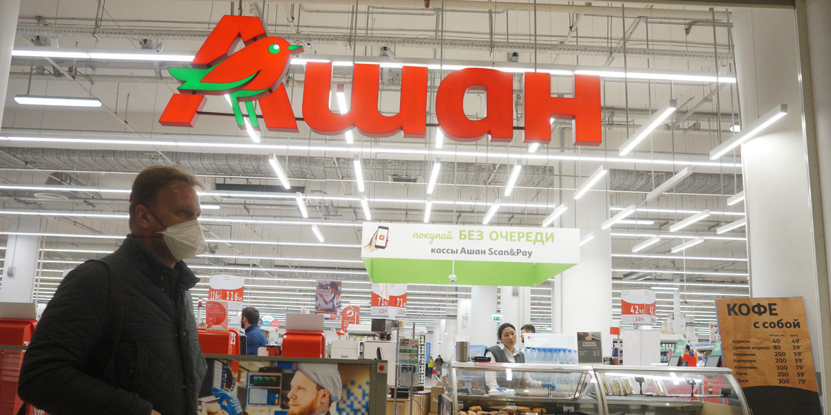Auchan nie zamierza wycofać się z rosyjskiego rynku.