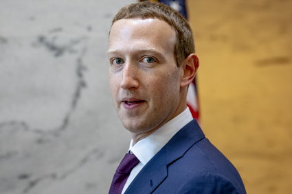 Wszyscy namawiali Marka Zuckerberga do popełnienia błędu wartego miliardy dolarów. Jak tego uniknął?