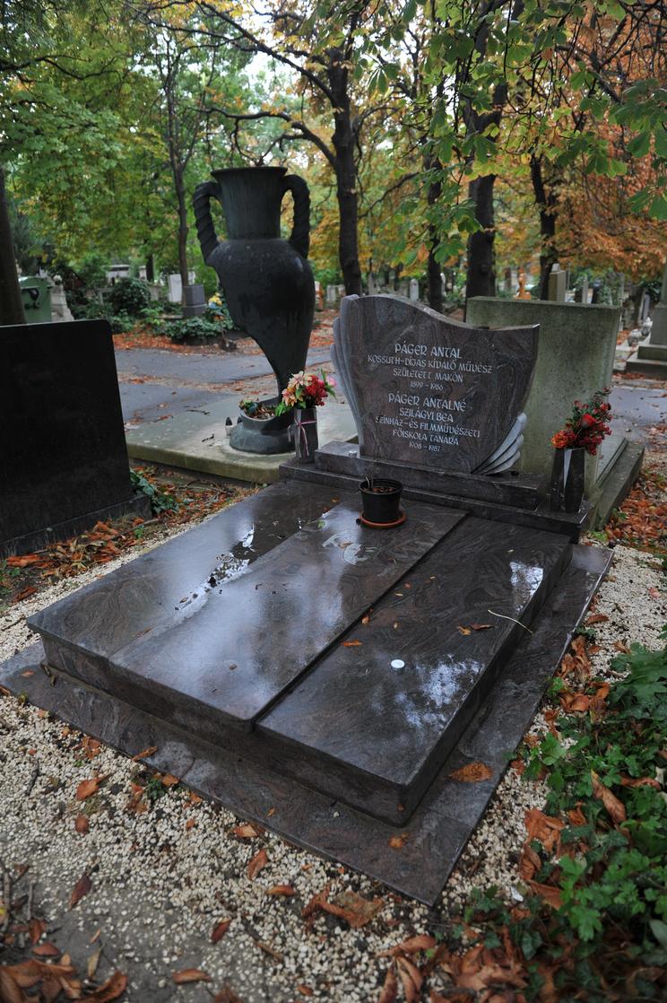 Pager Antal's Filesége, Szilági Bea között órökké tartó szerelem szvődött, kízs sírjuk a Farkasréti temeőben van.  / Foto: archivo RAS
