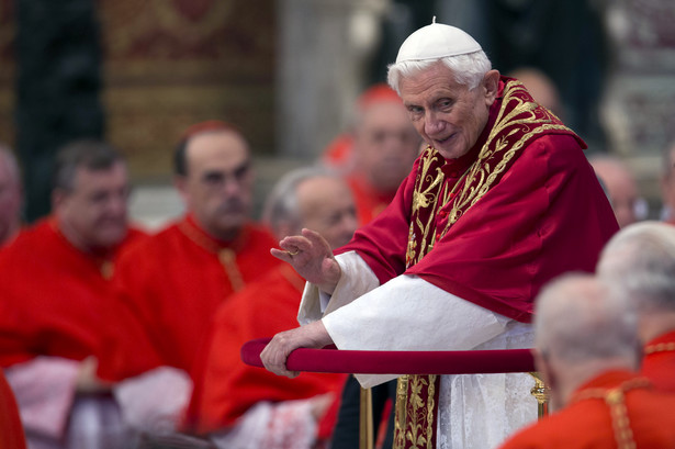 Prawdziwa przyczyna abdykacji papieża. Trzymano to w tajemnicy 3 miesiące