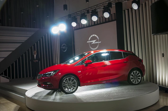 Nowy Opel Astra