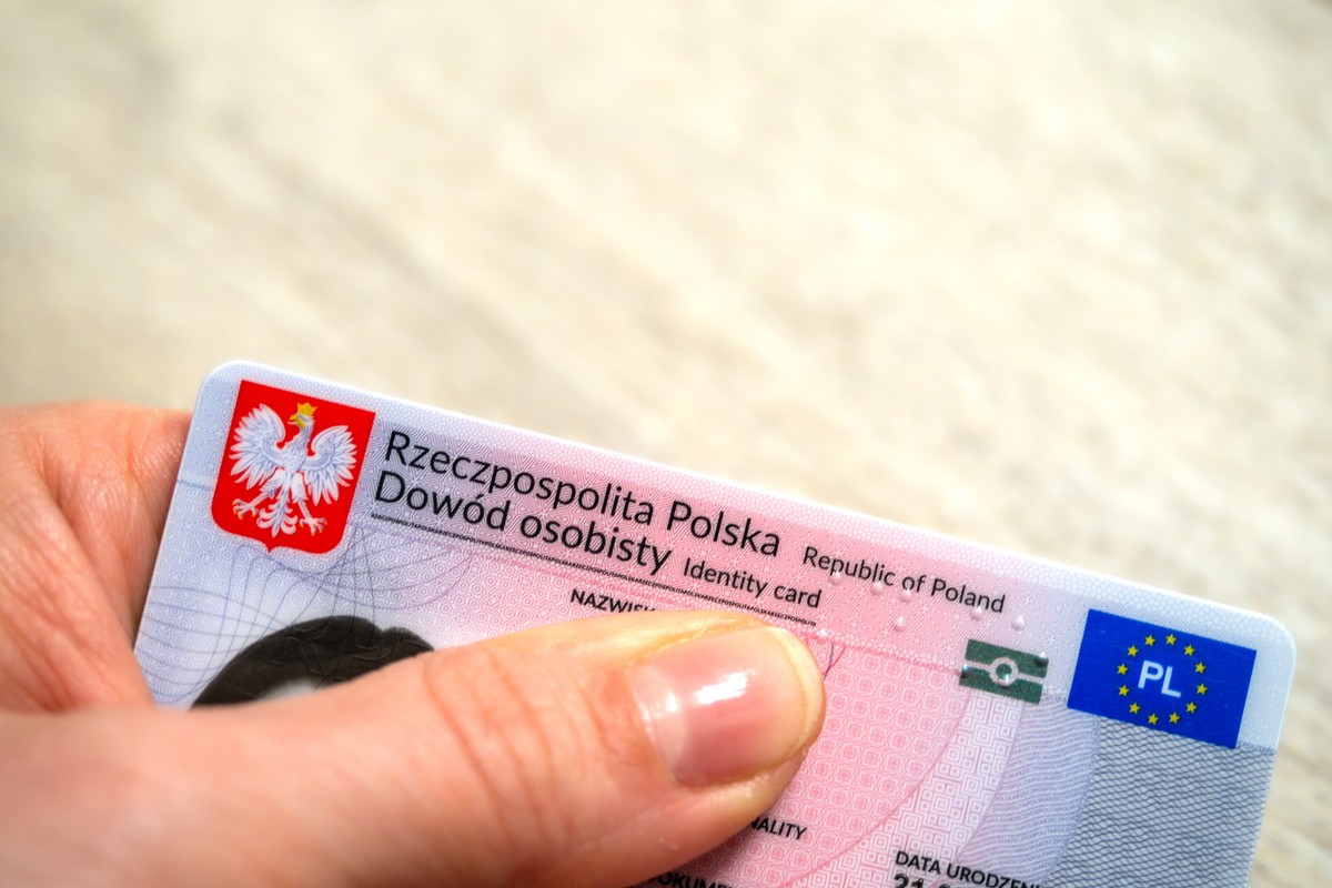 Prawo przewiduje gromadzenie wizerunku i odcisków palców w centralnym rejestrze dowodów osobistych.