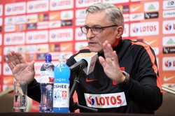 El. MŚ 2018: Góralski i Dąbrowski pierwsi zameldowali się na zgrupowaniu kadry Nawałki