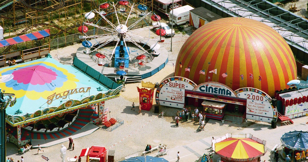 W latach 90. przyciągał tłumy. Tak narodził się i nagle upadł "polski Disneyland"