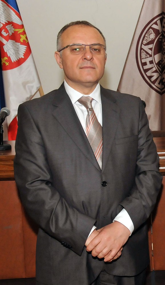 Rektor Dragan Antić