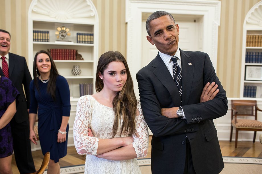 Obama spotkał się z zespołem kadry olimpijskiej USA. Prezydent zaproponował gimnastyczce McKayli Maroney, żeby odtworzyła swoją minę "nie jestem pod wrażeniem" w 2012 r.