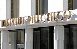 Ruchniewicz odpowiada Fairweather'owi: Gdzie Rzym, gdzie Krym?