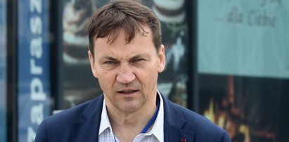 Sikorski pod lupą belgijskich mediów. Przeanalizowano sponsorowane wyjazdy europosłów