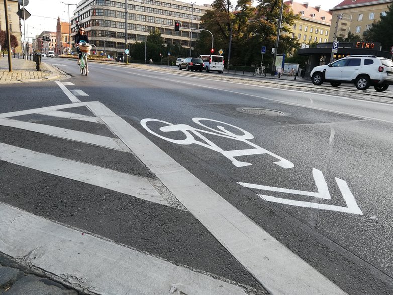 Znak "sierżant" na Świdnickiej