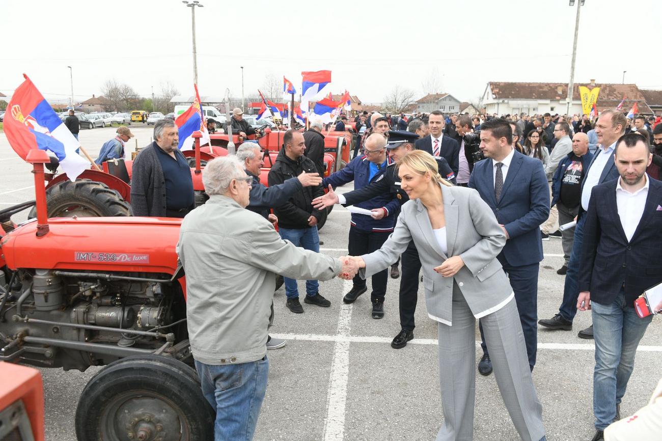Nova zabrana na putevima Srbije do kraja godine: Odnosi se na sve poljoprivrednike