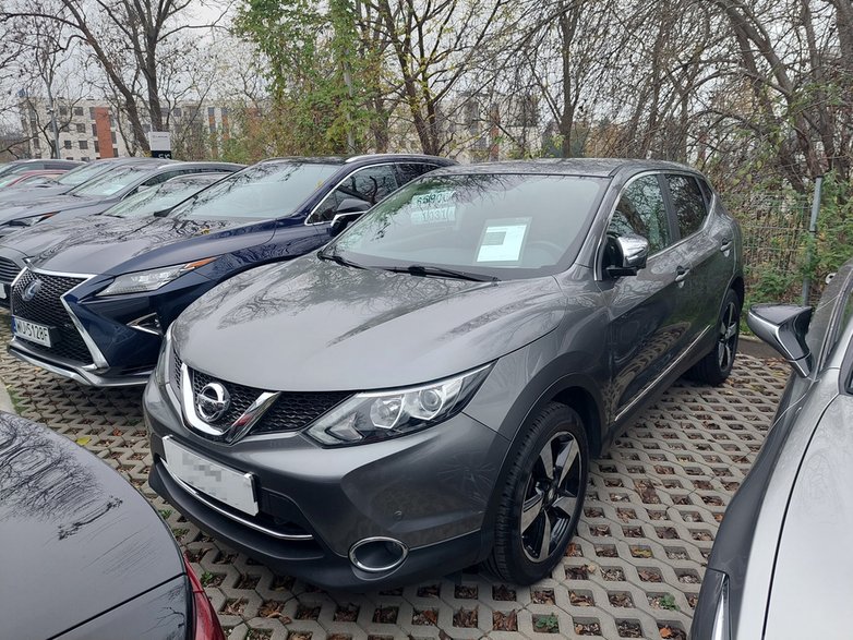 Nissan Qashqai 1.2 DIG-T z 2016 r.