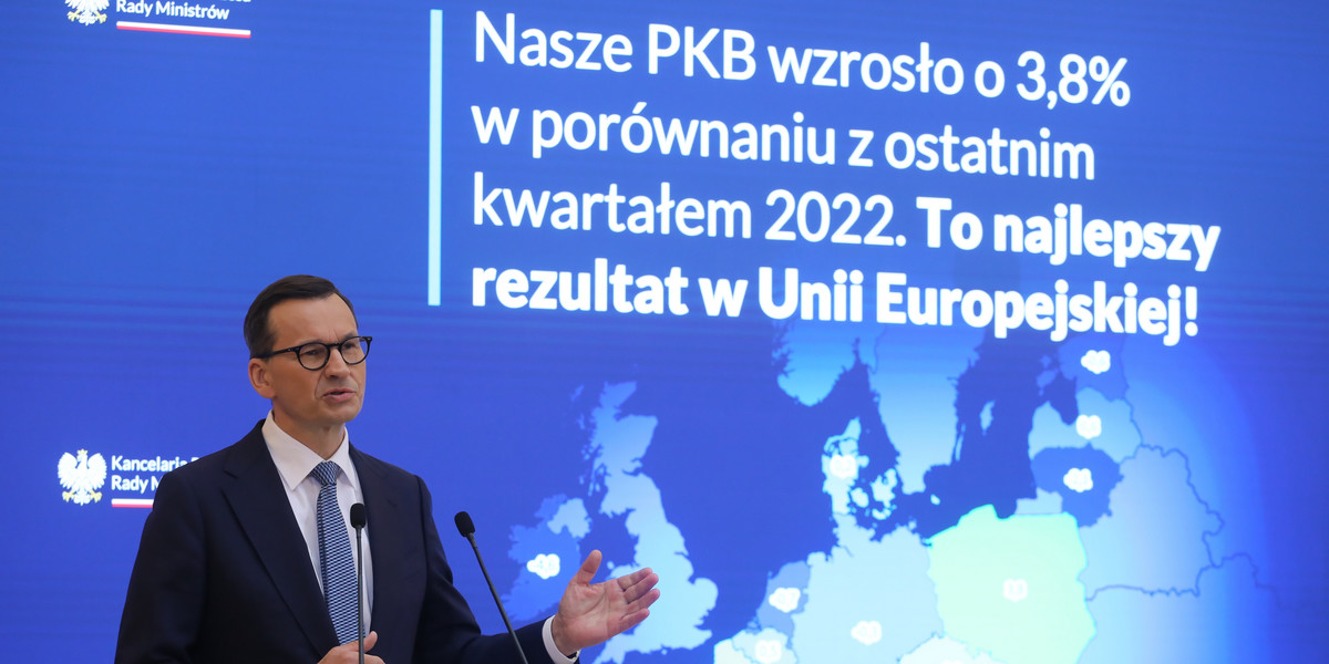 Premier Mateusz Morawiecki podczas konferencji po posiedzeniu rządu 13 czerwca 2023 r.