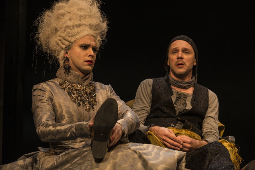 Scena iz predstave "Uobraženi bolesnik"