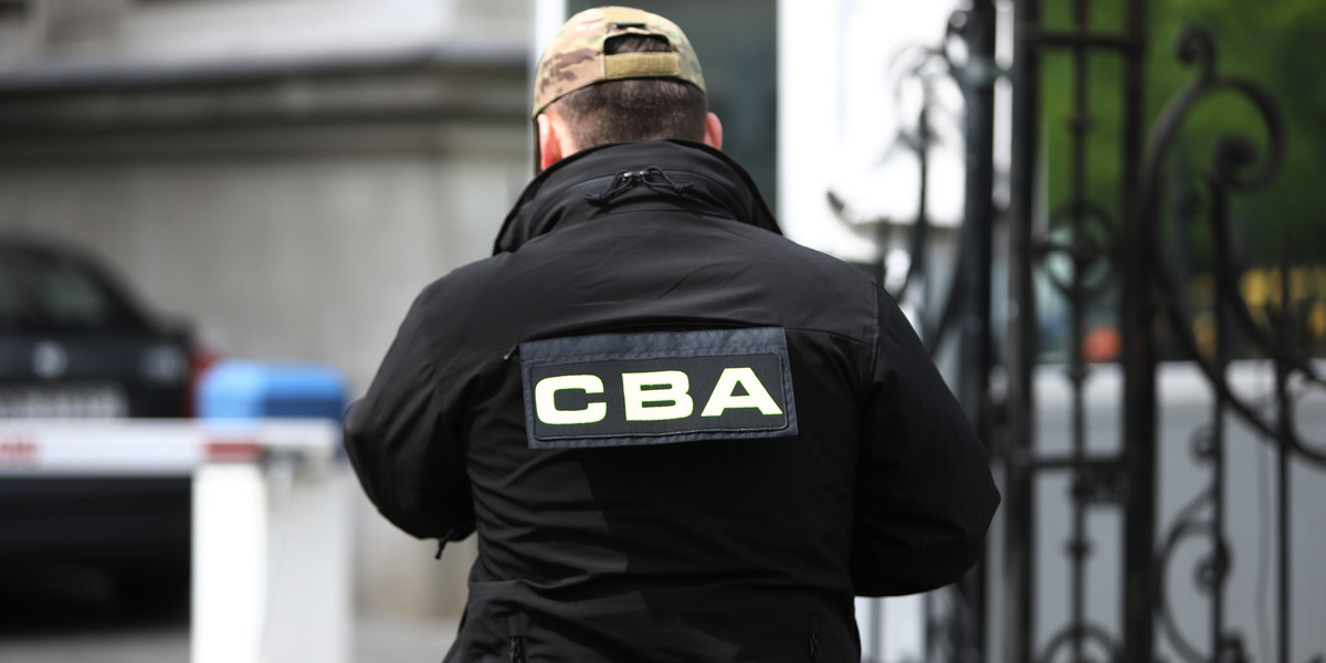W środę funkcjonariusze warszawskiej delegatury CBA zatrzymali wójt. Następnie została doprowadzona do Prokuratory Okręgowej. 