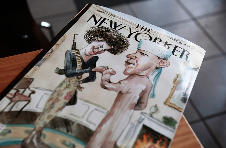 Okładka "New Yorkera" z 14 lipca 2008 r. z kandydatem na prezydenta USA Barackiem Obamą w stroju muzułmanina i jego żoną Michelle w moro 