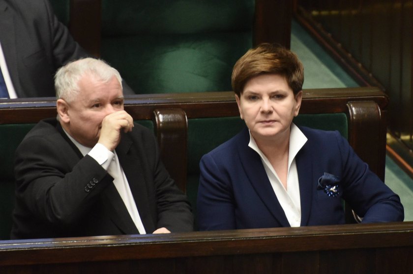 Jarosław Kaczyński i Beata Szydło