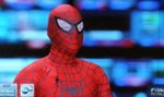 Spiderman wpadł do studia TVN24! Zobacz jego wyczyny!