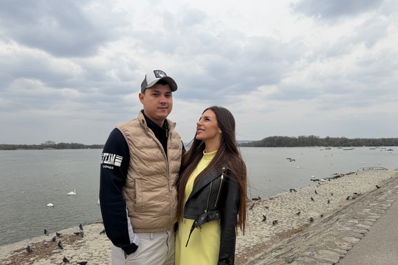 OVO JE ISTINA O DOLASKU BEBE Ena i Peja o Zlatinom stanu, veridbi, od čega žive i ulasku u "Elitu": "Ja ću zbog ljubavi da odem i na Mirijevo" (VIDEO)