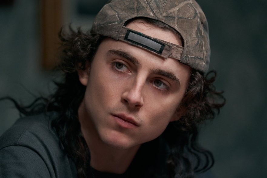 Timothée Chalamet w filmie "Nie patrz w górę"