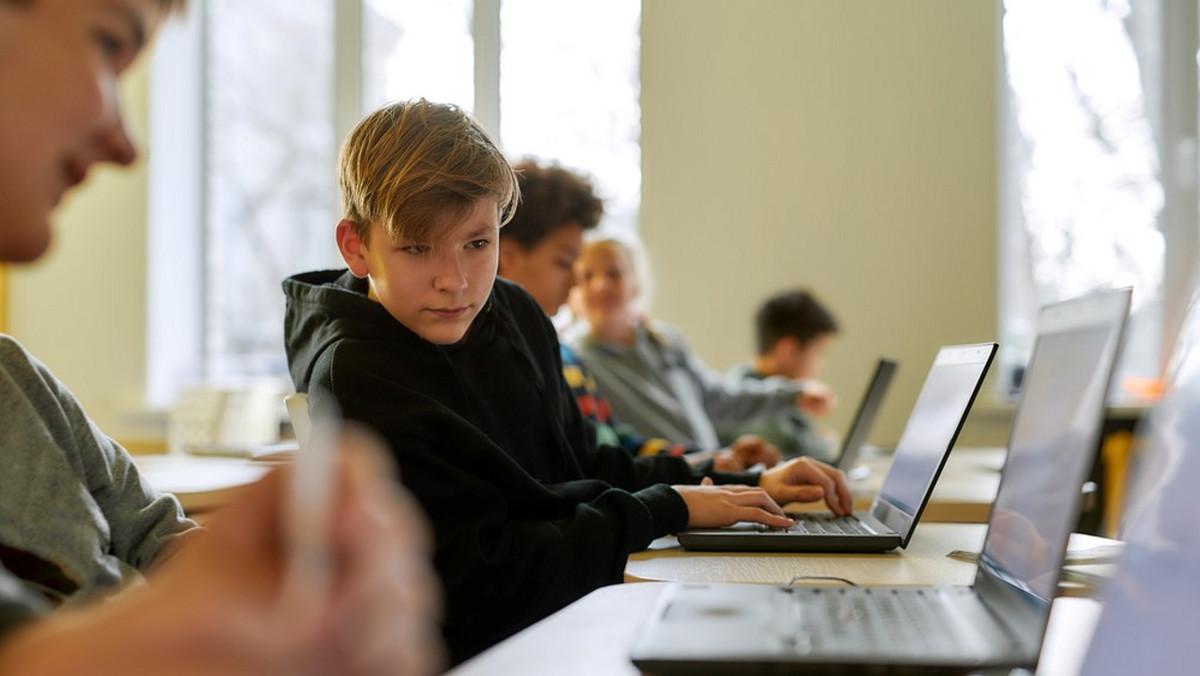 Laptopy niezbędne w szkole - nie tylko podczas nauki zdalnej