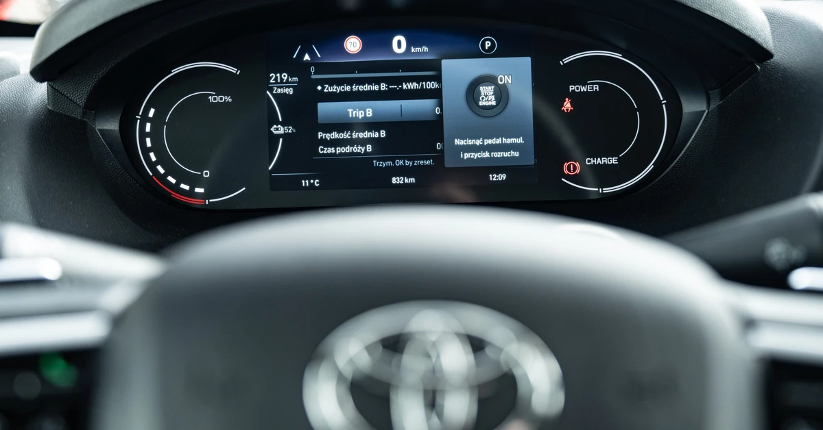 Ma 270 KM i gwarancję na 1 milion km. Toyota trzęsie rynkiem. Ile kosztuje?