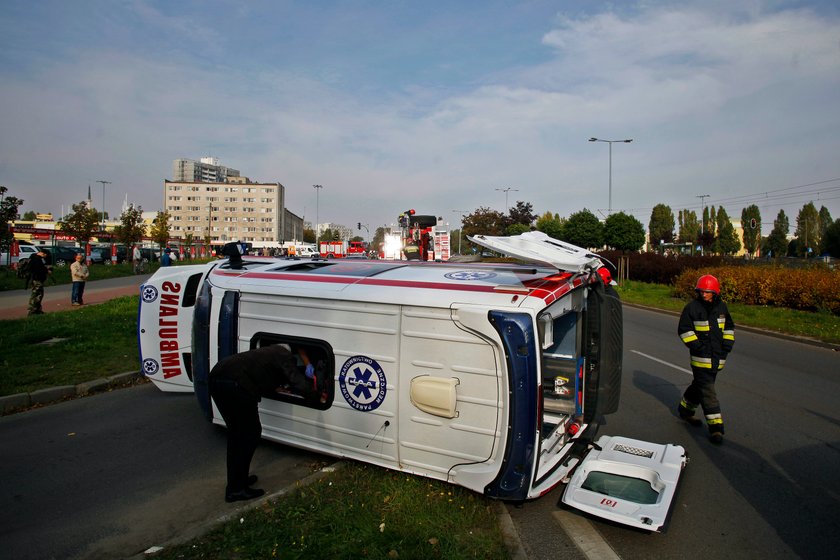 wypadek z udziałem karetki