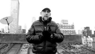 Genów nie oszukasz. Wojtek Sokół debiutuje powieścią. "Taka tam bajeczka, mordo"