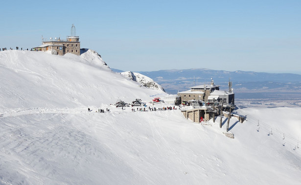 Kasprowy Wierch (1987 m n.p.m.) to najwyżej położona stacja narciarska w Polsce