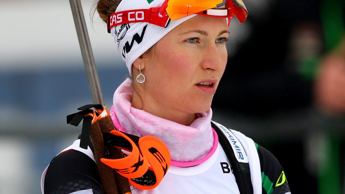 42-letni norweski biathlonista Ole Einar Bjoerndalen i 29-letnia białoruska biathlonistka Daria Domraczewa wkrótce zostaną rodzicami. Dziecko pary ma przyjść na świat w październiku.