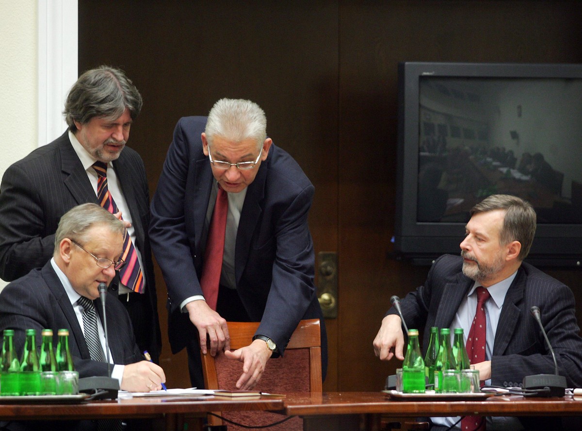 PiS współpracuje z SLD w sprawie prywatyzacji szpitali