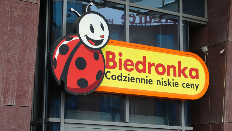 Koronawirus w Polsce: nowe godziny otwarcia sieci sklepów Biedronka -  Wiadomości