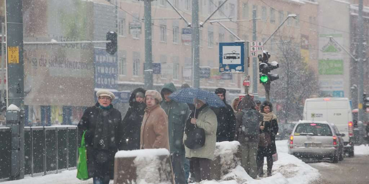 Przyszła zima, a pieniędzy nie ma