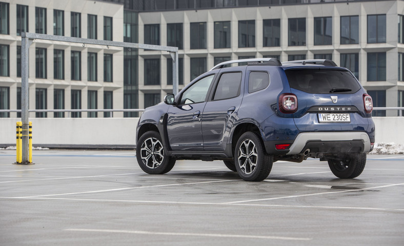 Dacia Duster kontra Mitsubishi ASX który SUV za 80 tys