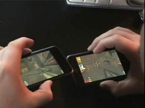 Quake3 na iPodzie działa z żyroskopem