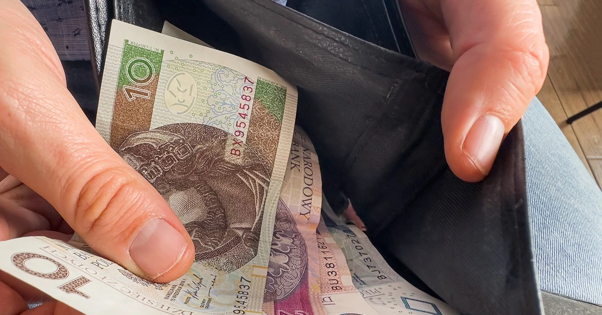Emerytura mundurowa 2025. Spór o łączenie świadczeń