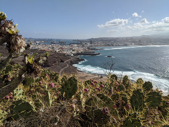 La Isleta. Widok na Las Palmas de Gran Canaria ze wzgórza La Cruz. Gran Canaria.