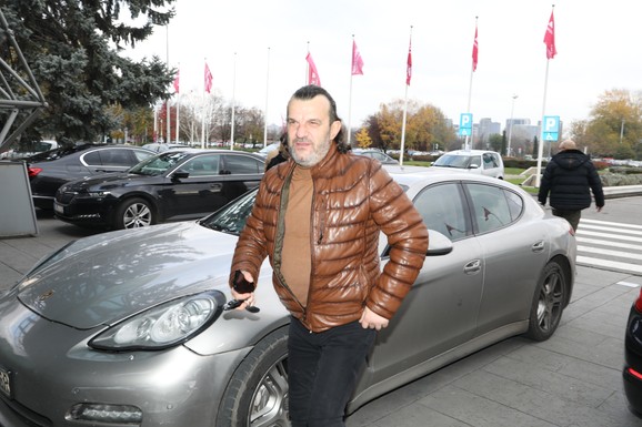 OGLASIO SE ACA LUKAS Nakon što mu je otkazan koncert u Banjaluci, obratio se publici: "Izvinjavam vam se, videćemo se brzo"