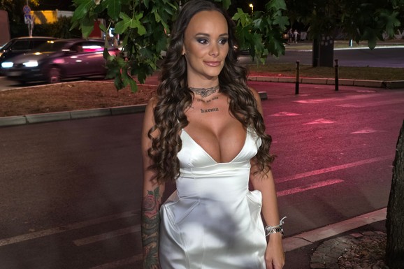 "MAJKA JE SPREMILA TUŽBE ZA BEBICU, ALI JA NE ŽELIM DA SE ONA BAVI SUDOM" Teodora Delić otvorila dušu, pa progovorila O DRUGOM STANJU: Evo šta se dešava