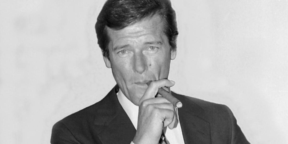 Roger Moore był najbardziej znany z roli w serialu "Święty" i filmów o agencie 007, w których występował od lat 70. do 1985 roku