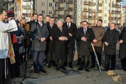 Prezes PiS Jarosław Kaczyński i ówczesny wicepremier, minister finansów Mateusz Morawiecki podczas konferencji prasowej nt. rządowego programu Mieszkanie Plus, 2016 r. 