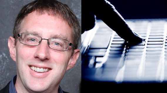 Poulsen był pierwszym Amerykaninem, który po wyjściu z więzienia dostał zakaz prowadzenia działalności internetowej. W sieci był znany jako 'Dark Dante'. Na przełomie lat 80. i 90. włamywał się do sieci telefonicznych, a sławę zyskał dzięki kontroli nad liniami kalifornijskiej rozgłośni radiowej KIIS FM. Po schwytaniu odsiedział 5 lat w więzieniu, a po jego opuszczeniu otrzymał 3-letni zakaz korzystania z sieci. Obecnie jest dziennikarzem kultowego czasopisma 'Wired'.