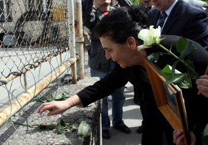 138294_sarajevo01-polaganje-venaca-u-dobrovoljackoj--