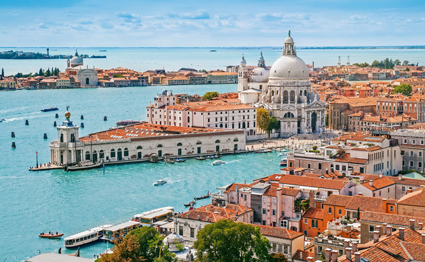 Wenecja wprowadza nowe ograniczenia turystyczne. Inne miasta w Europie podążają tym samym śladem