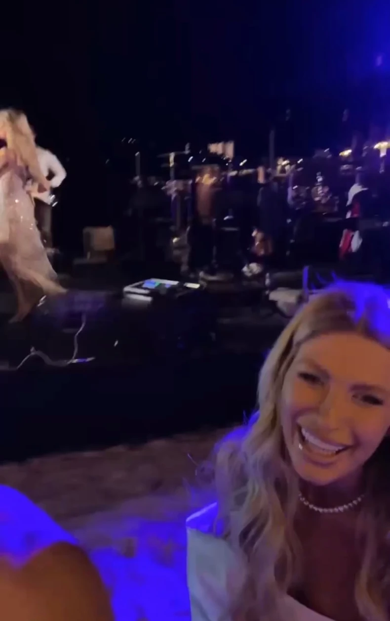 Saška i Milica na plaži