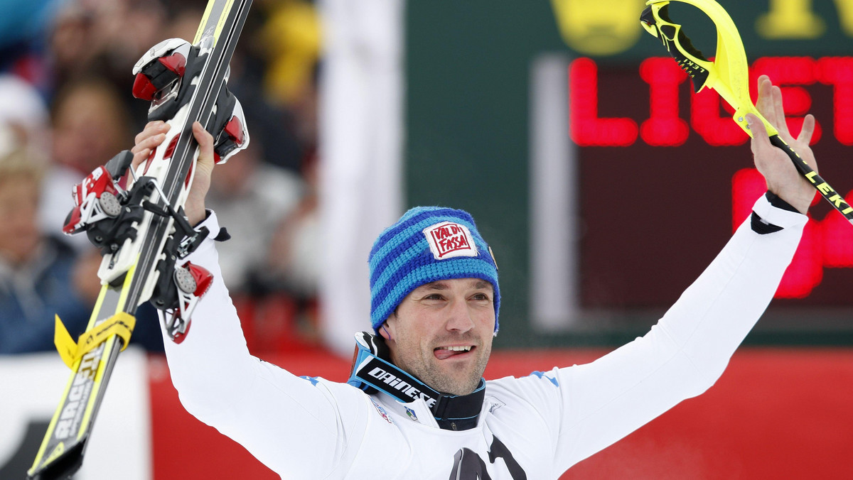 Włoch Cristian Deville wygrał w austriackim Kitzbuehel slalom alpejskiego Pucharu Świata. Uzyskał łączny czas dwóch przejazdów 1.39,19 i wyprzedził o 0,72 s Austriaka Mario Matta.