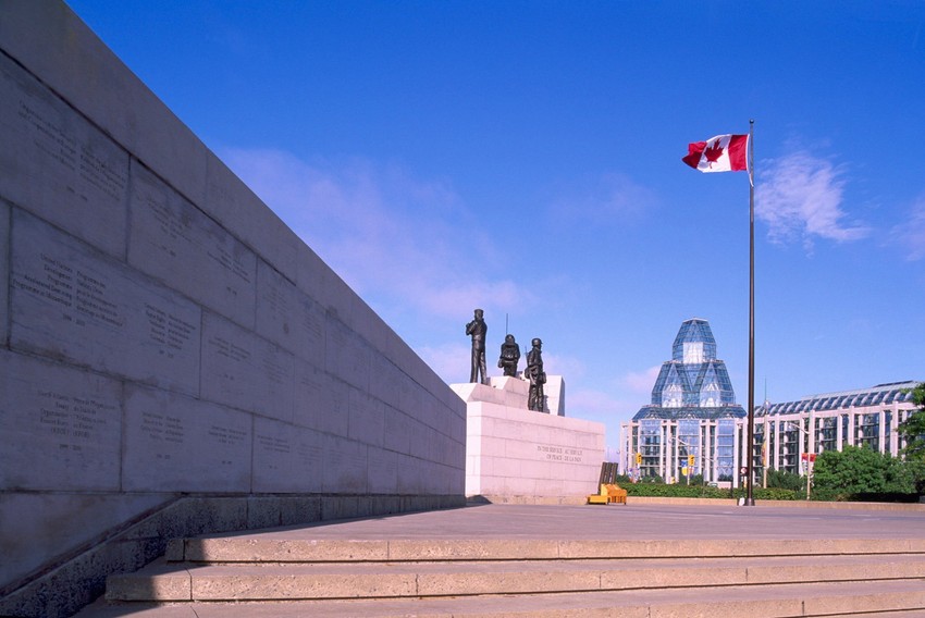 U Otavi i Vinipegu se zaleđene reke koriste kao klizališta tokom zime
