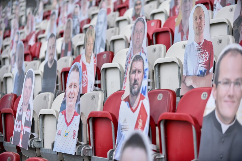 Kibice wracają na stadiony piłkarskie i żużlowe!