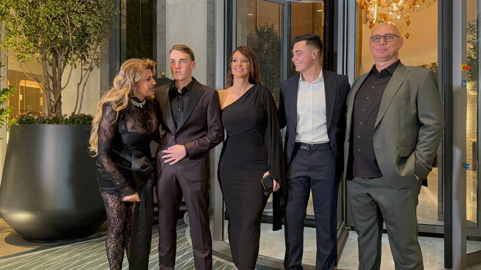 Jelena, Tašketova ćerka