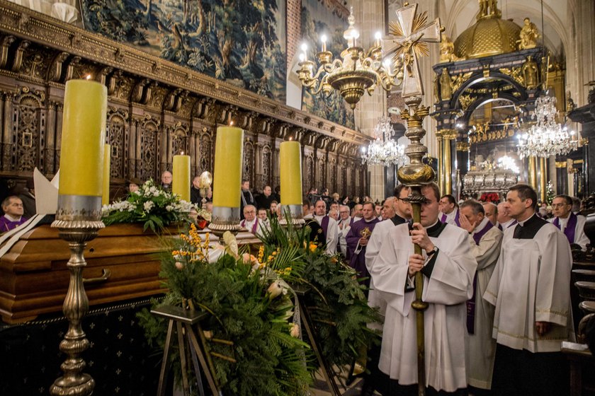 Uroczystości pogrzebowe biskupa Tadeusza Pieronka