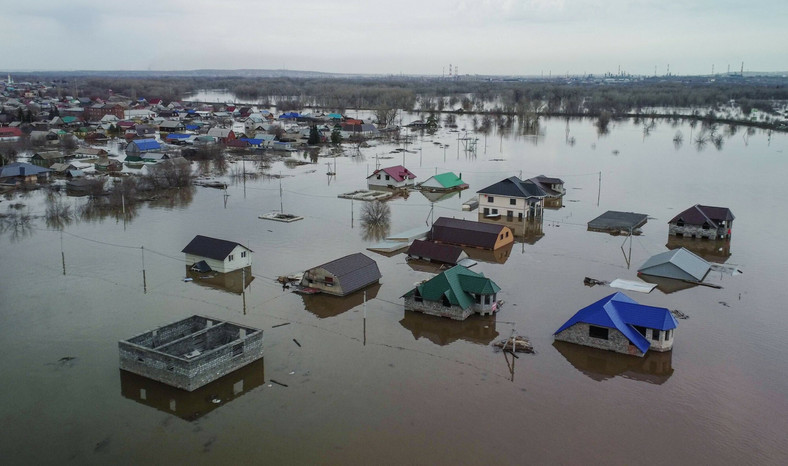 Powódź w mieście Orsk w Rosji